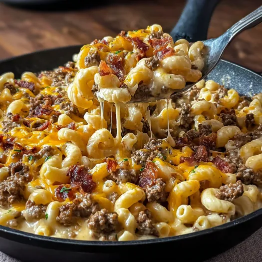 Loaded Bacon Cheeseburger Alfredo Pasta